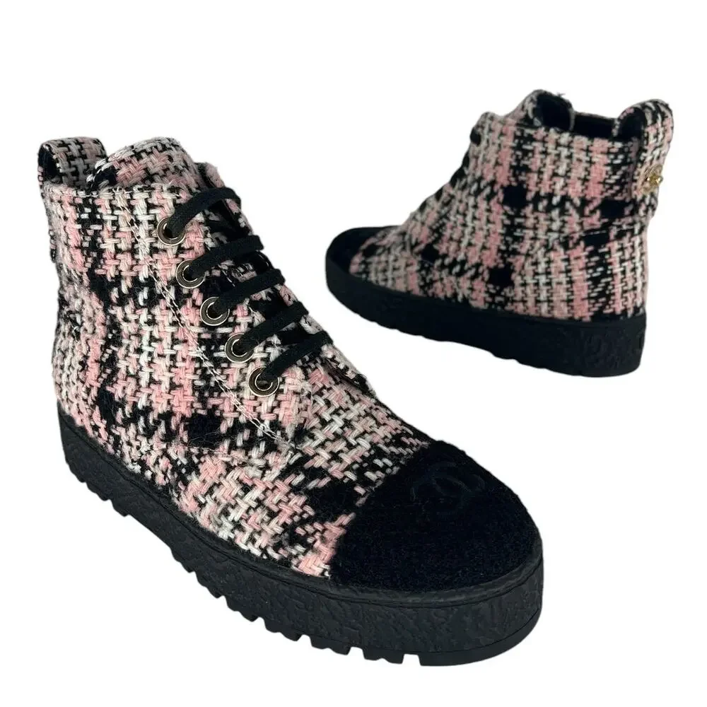 Chanel 2021 CC Logo Tweed Cap Toe Lace-Up‎ Combat Boots Size 37